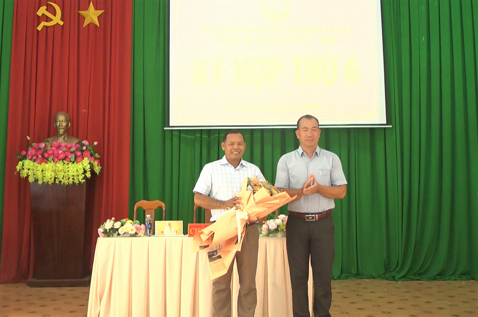HĐND thị trấn Ea Kar tổ chức kỳ họp thứ 6, khóa VII, nhiệm kỳ 2021 – 2026